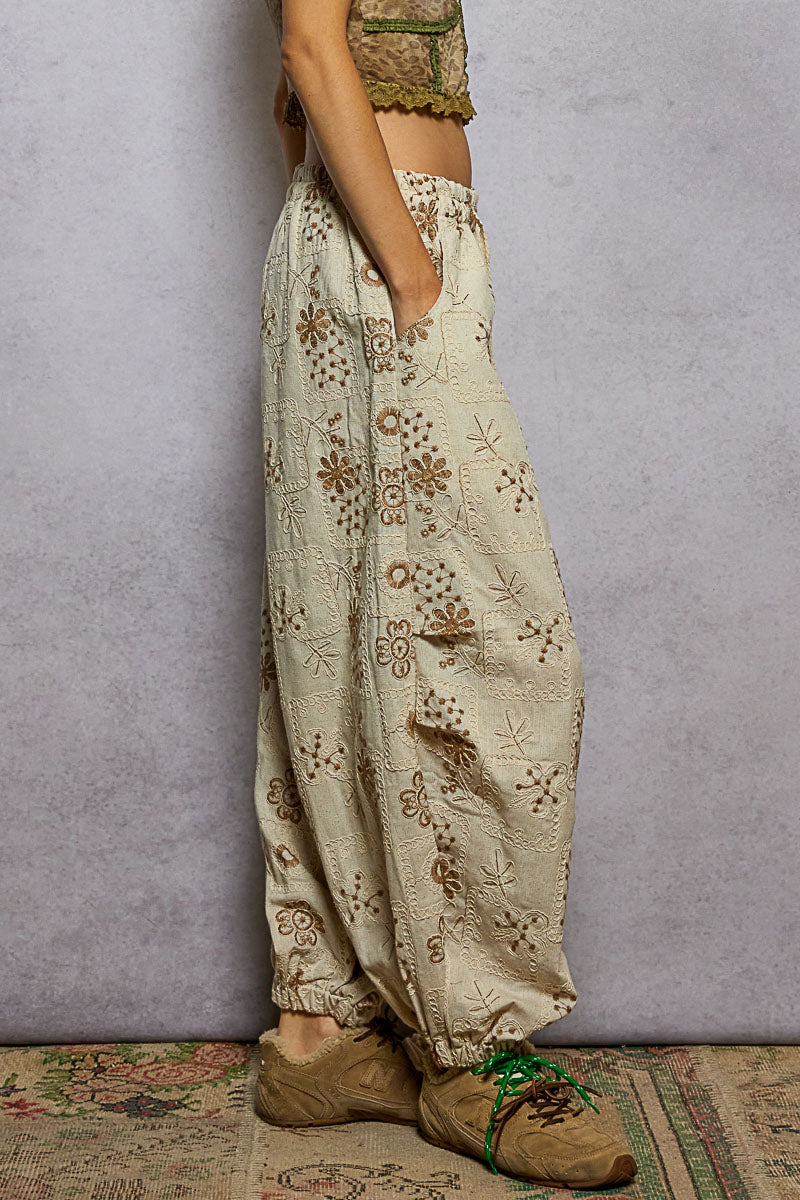 POL Floral Eyelet Joggers Natural