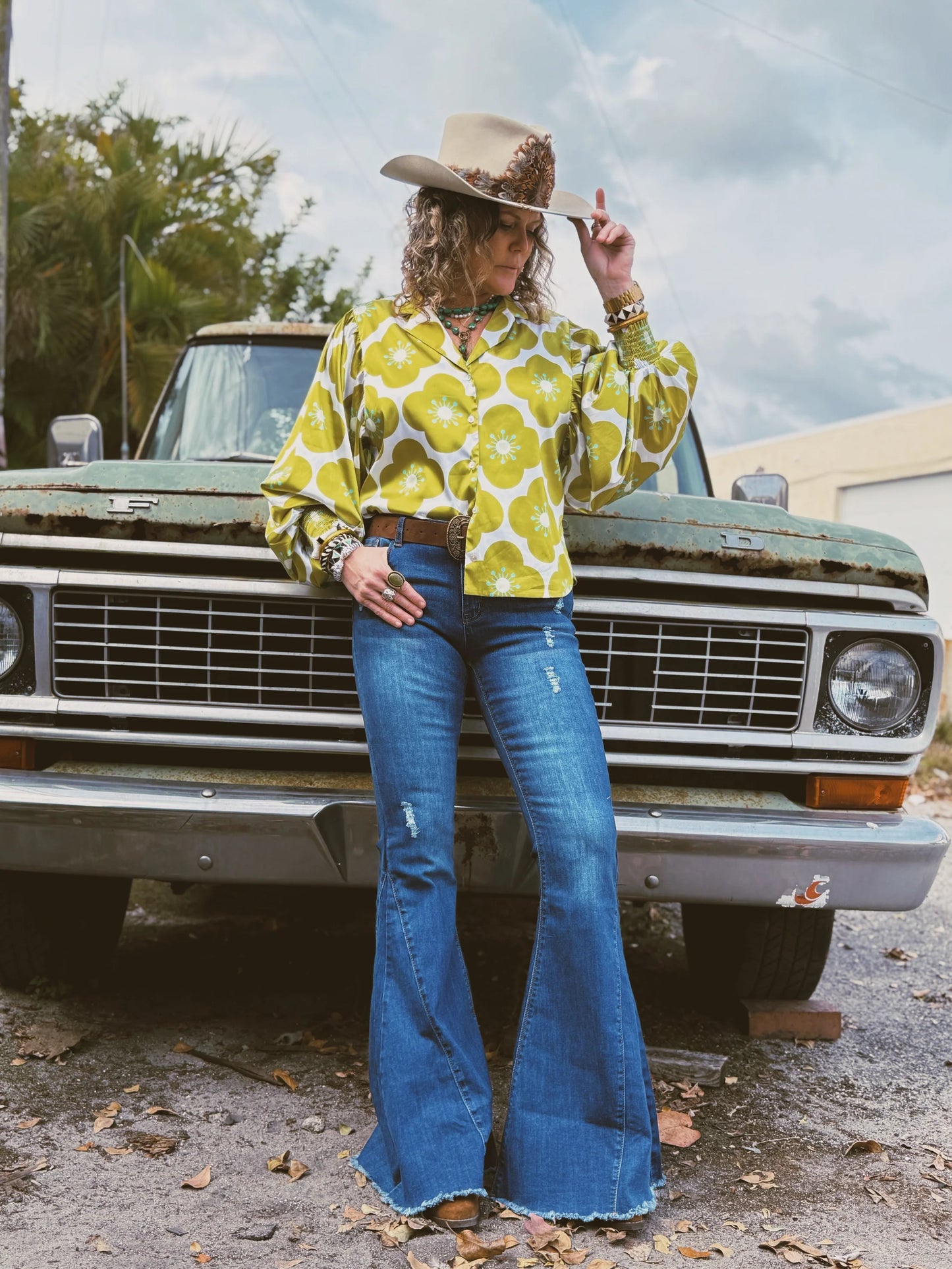LB Green Flower Balloon Sleeve Button Up Top