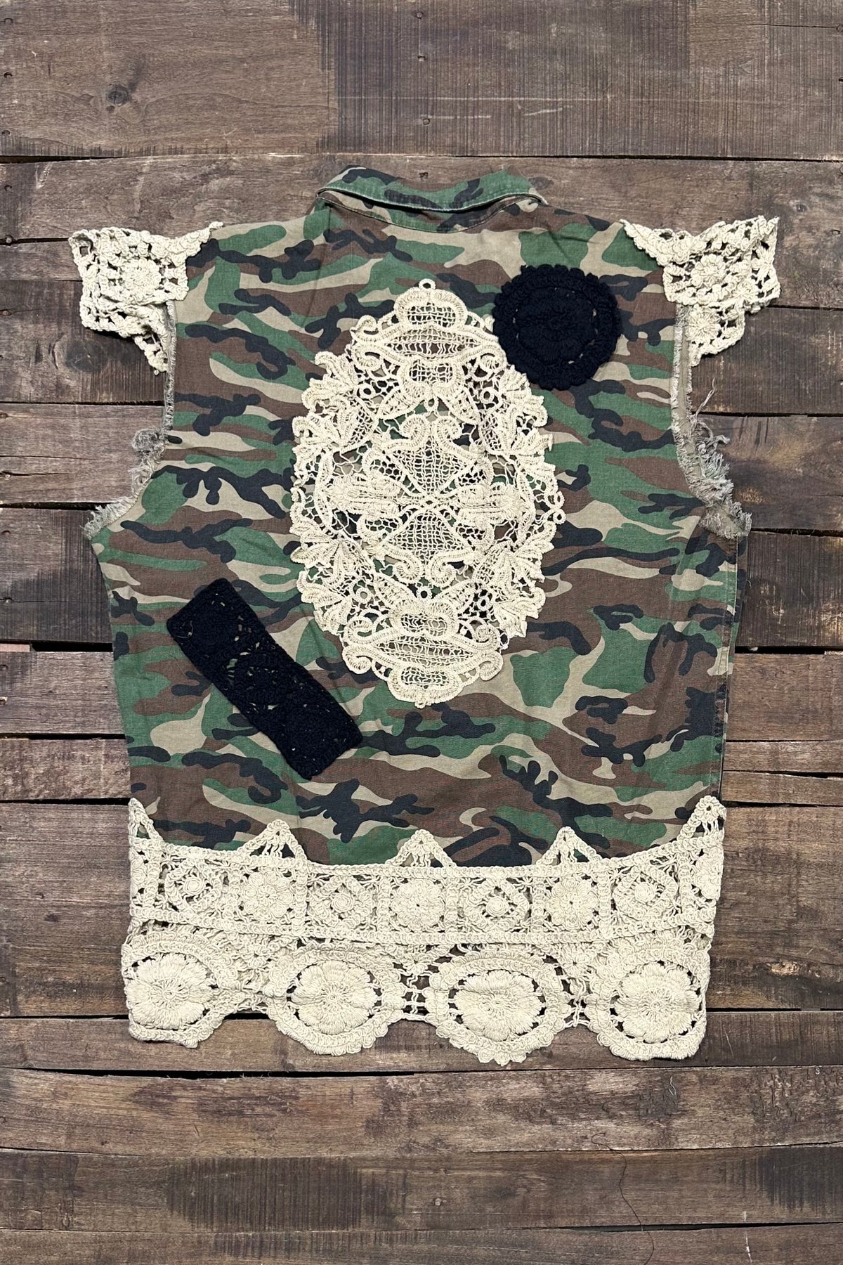 Jaded Gypsy Hidden Meadows Vest - Camo
