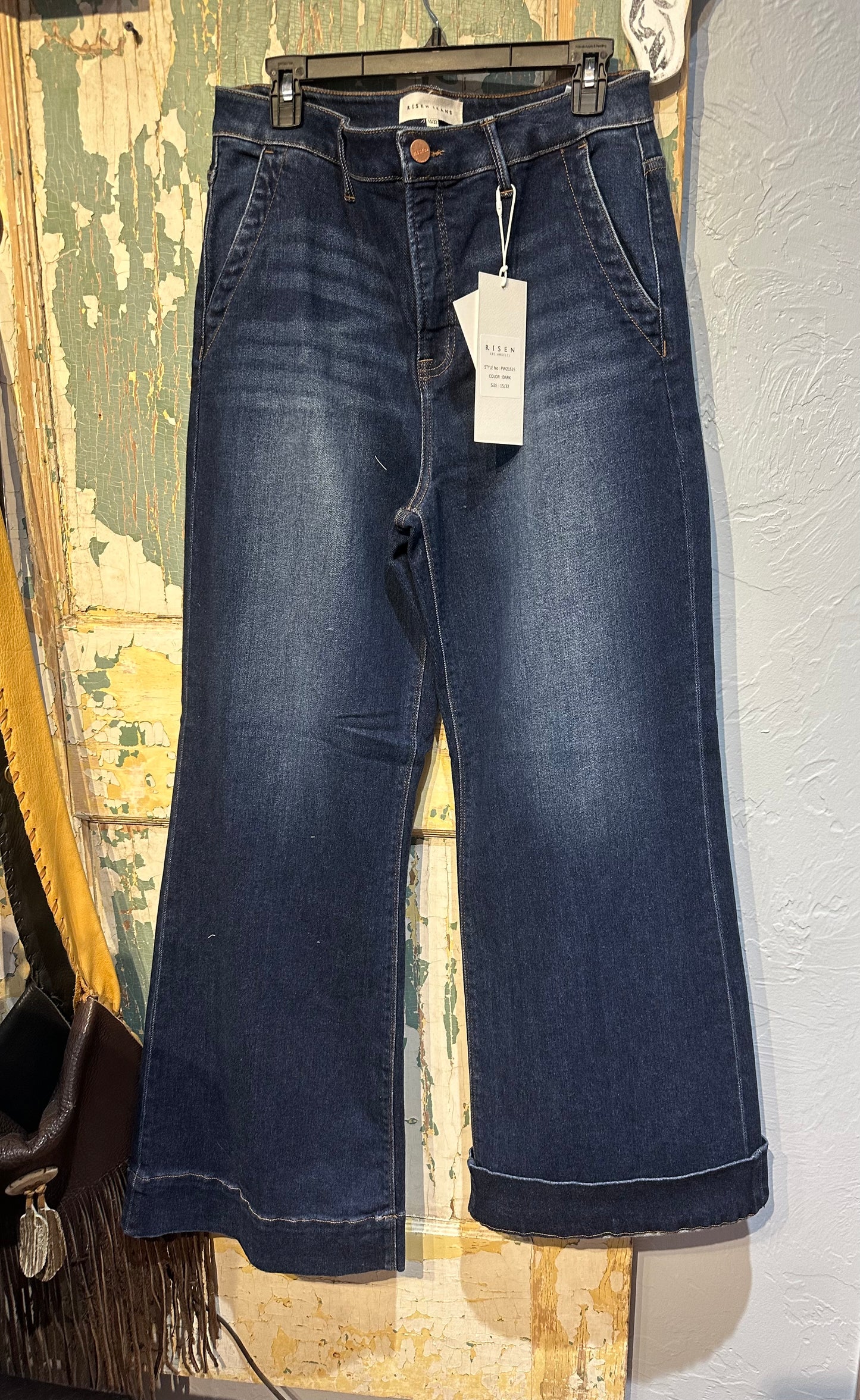 Risen High Rise Wide Flare Jeans w Wide Hem