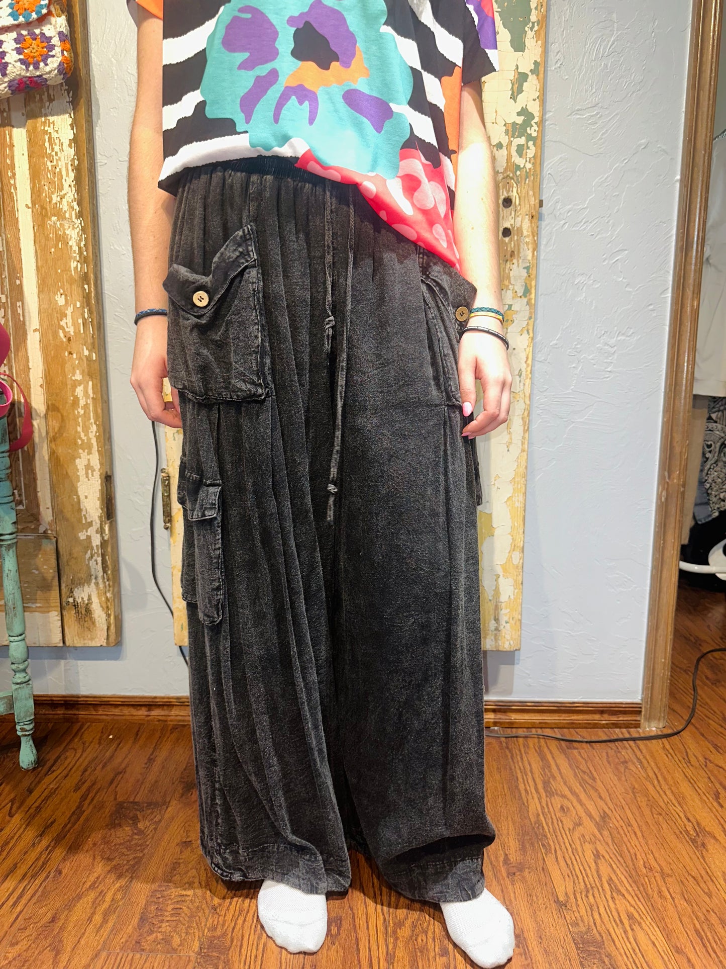 Oli & Hali Black Cargo Wide Leg Pants