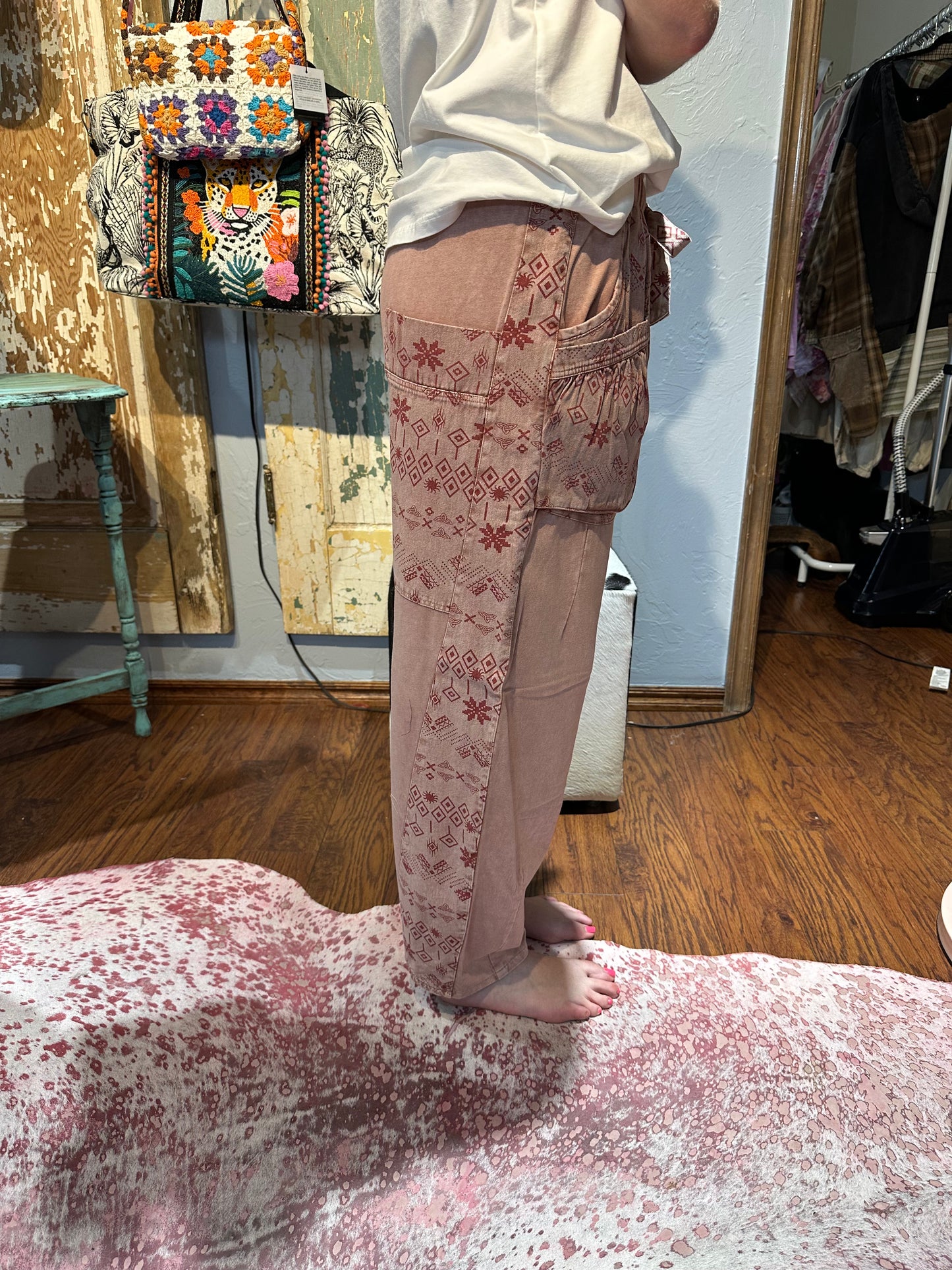 Easel Ethnic Print Barrel Pants Pink