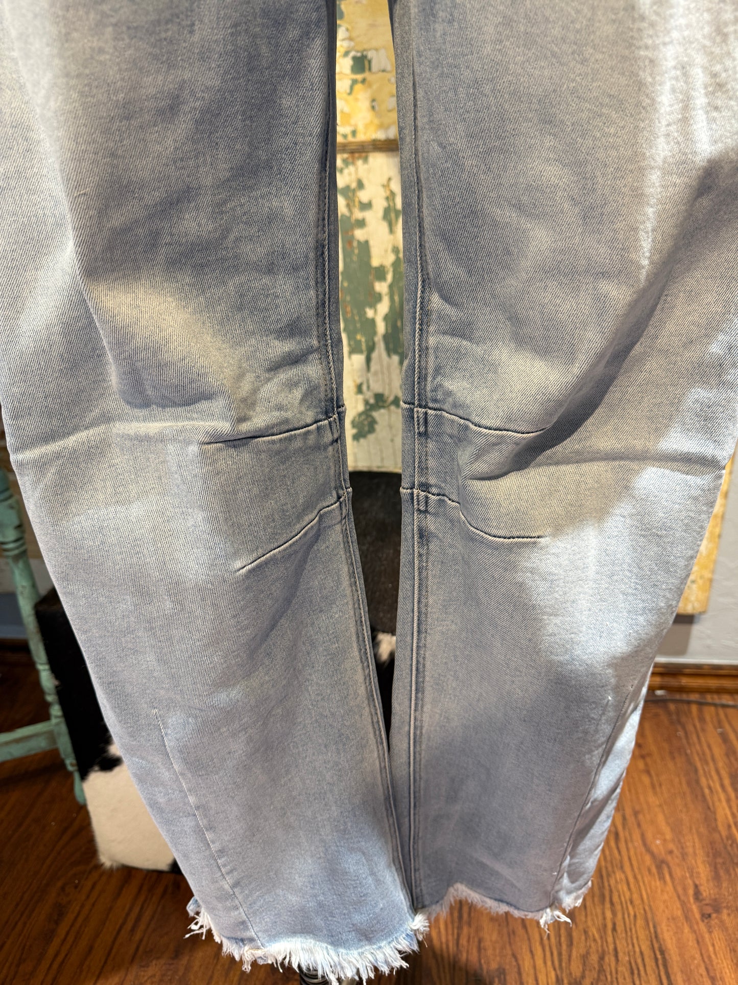 Risen Mid Rise Crop Barrel Jeans
