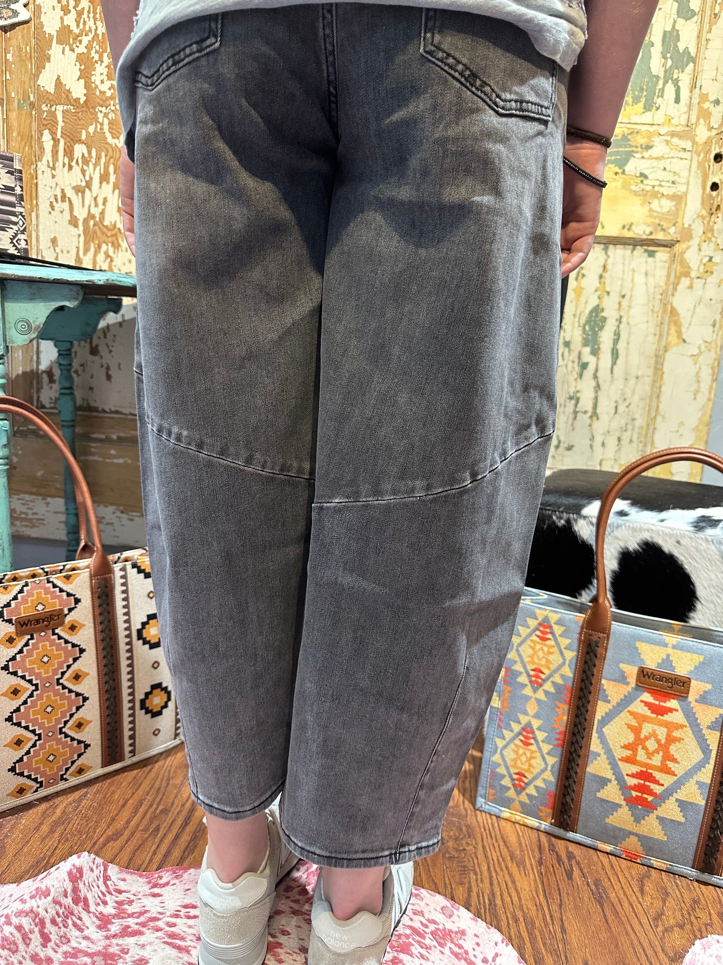 Easel Black Flower Barrel Denim