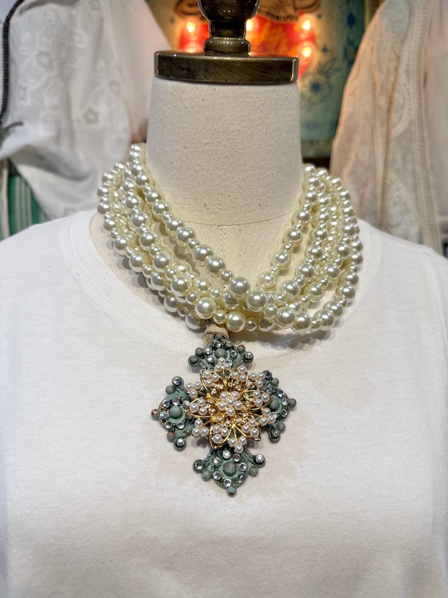 Pearl Layered Pendant Necklace