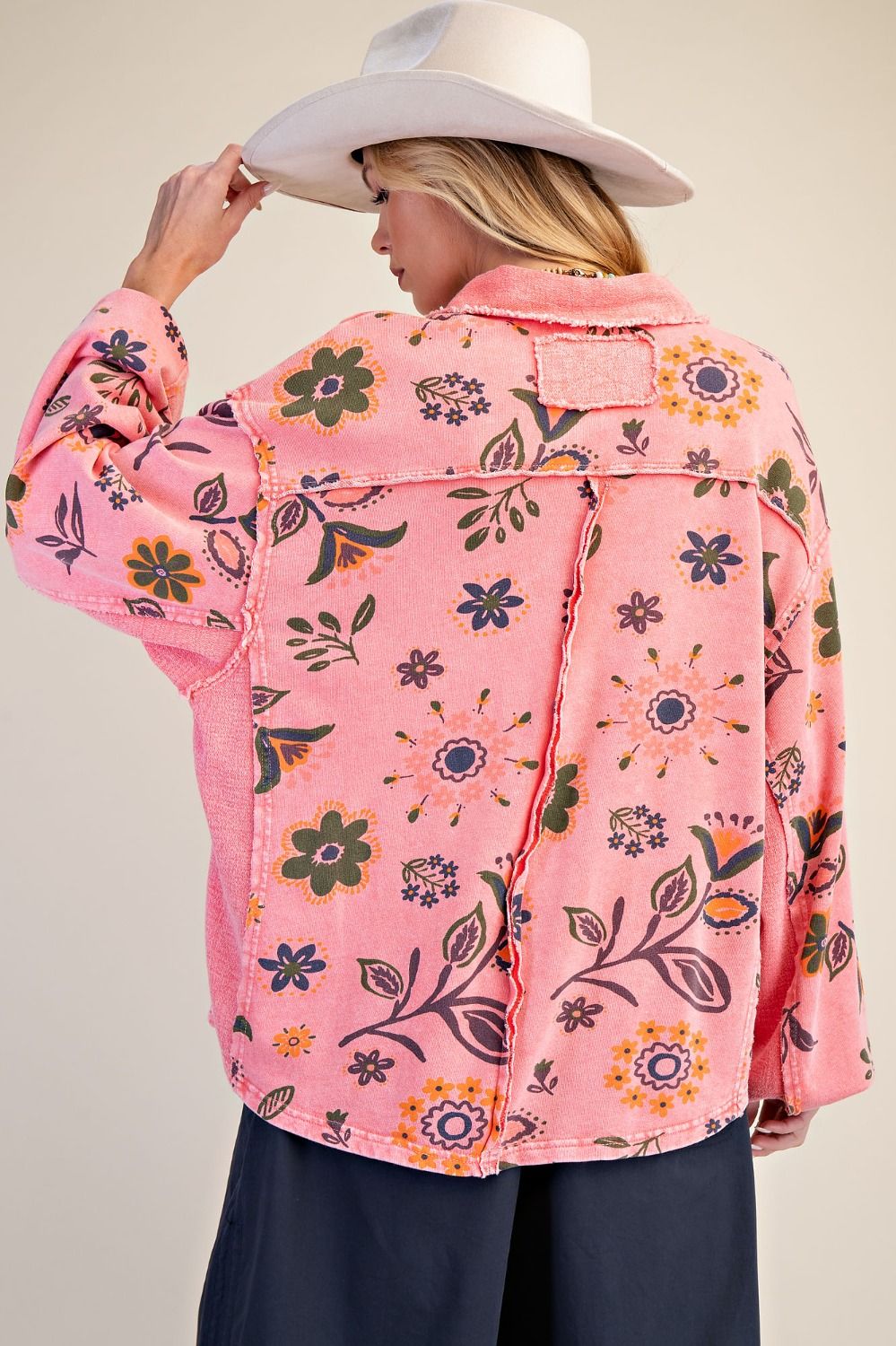 Easel Coral Floral Printed Pullover Top