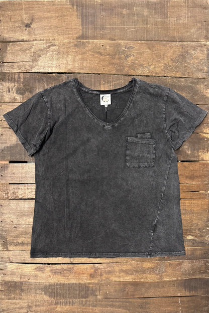Jaded Gypsy Moon Dance V-Neck Tee - Midnight