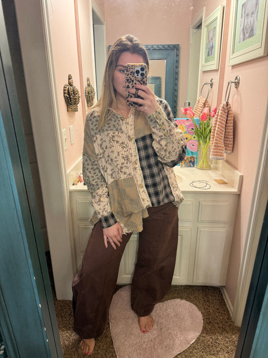 Oli & Hali Taupe / Black Button Down Top