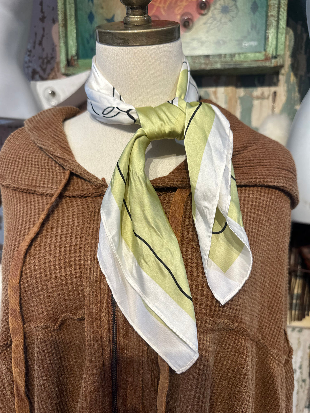 Light Green & Cream Wildrag