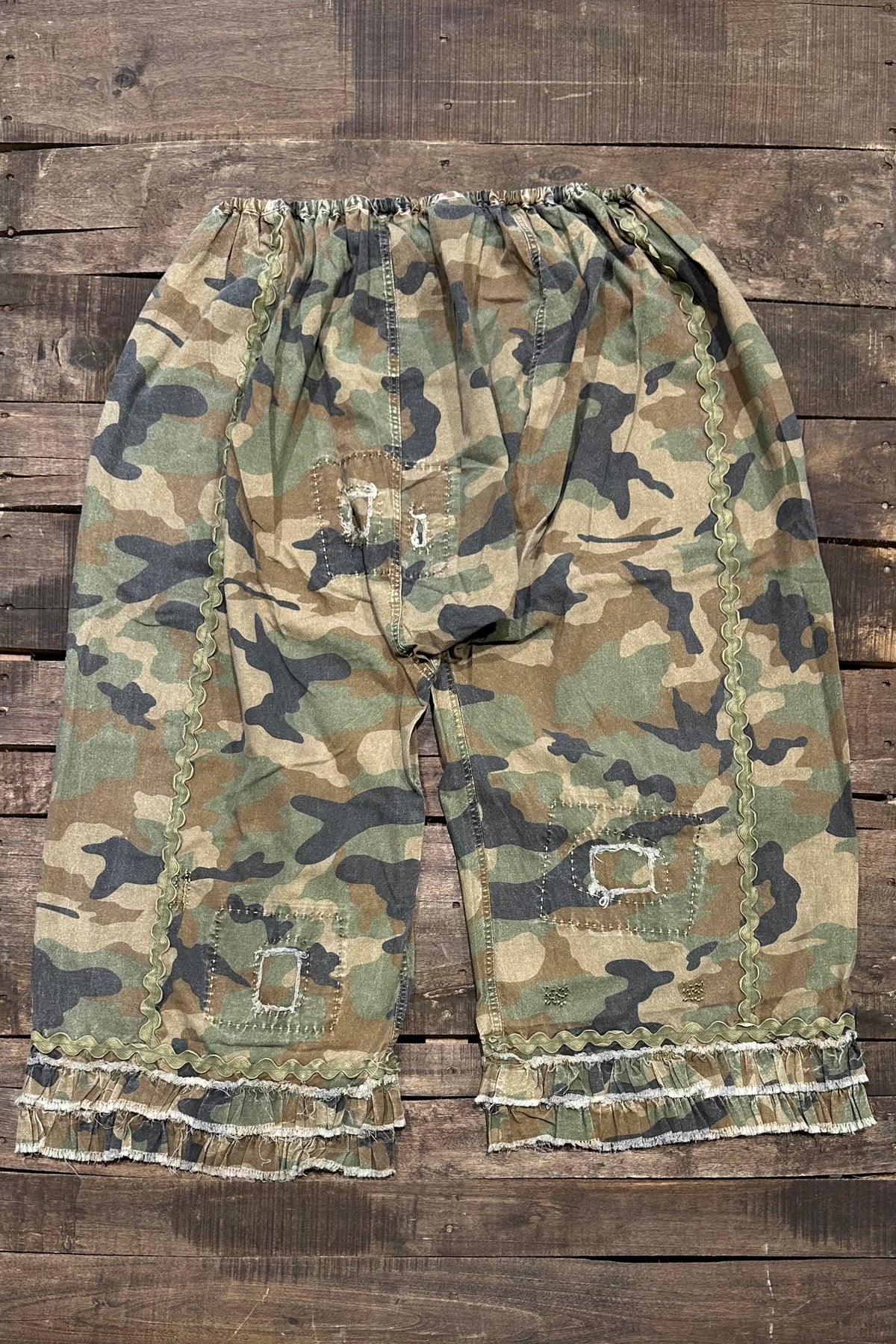 Jaded Gypsy Garden Romance
Bloomers - Hidden
Meadows