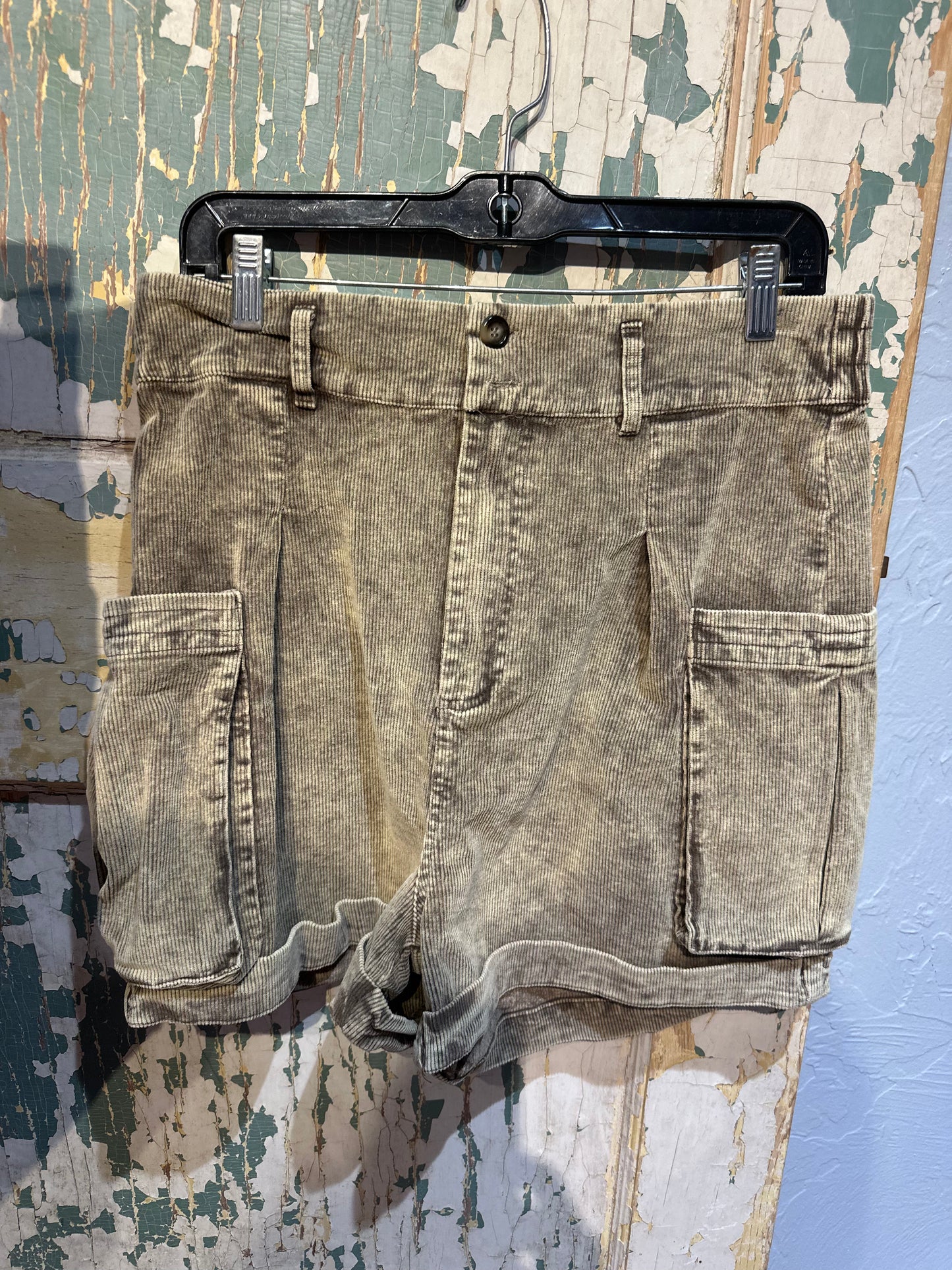 Oli & Hali Olive Corduroy Cargo Shorts
