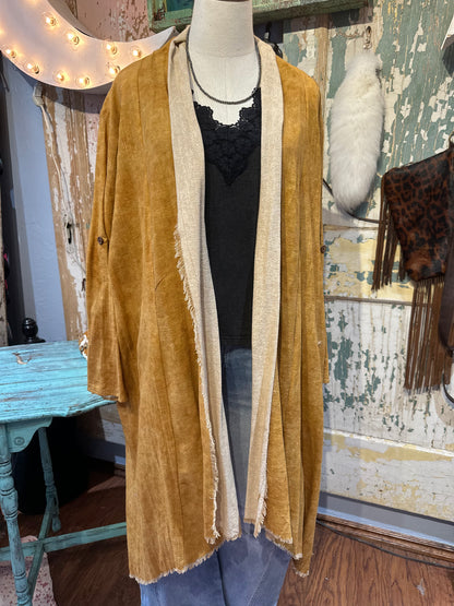 Linen Queen Bee Duster