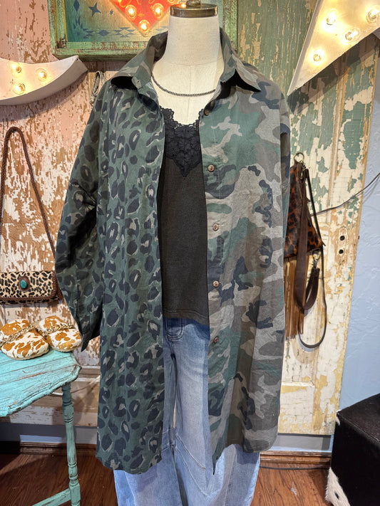 I Love Linen Camo Chief Top