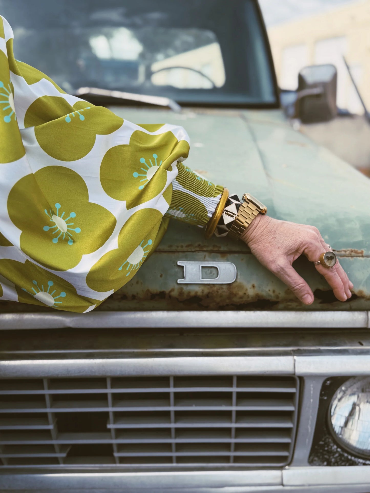 LB Green Flower Balloon Sleeve Button Up Top