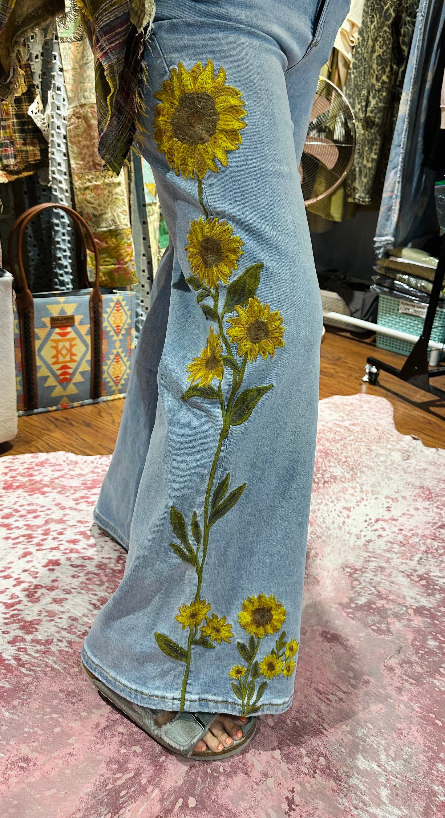 Oli & Hali Sunflower Embroidering Denim Jeans