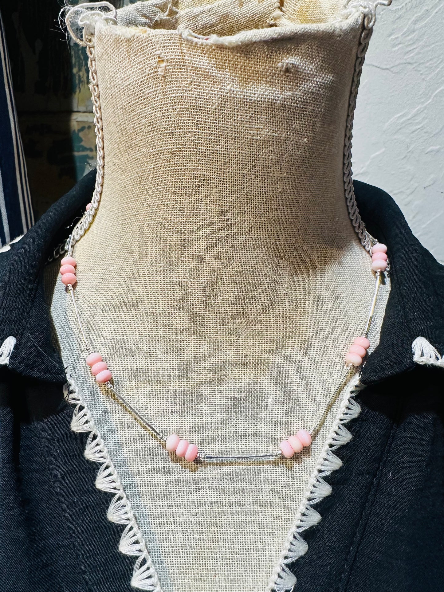 Navajo Pink Conch & Liquid Silver Neckalce