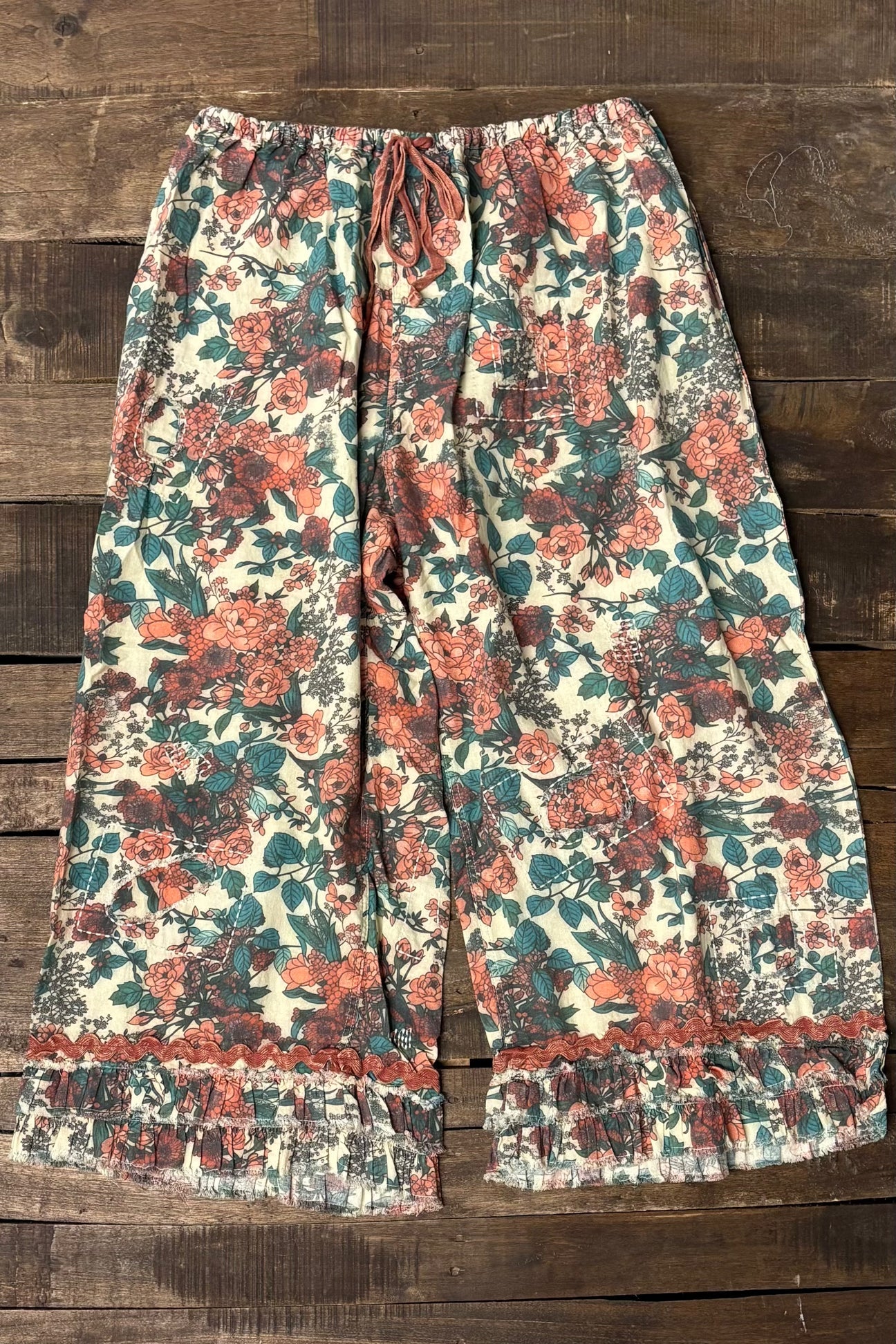 Jaded Gypsy Garden Romance Bloomers - Woodland Breeze