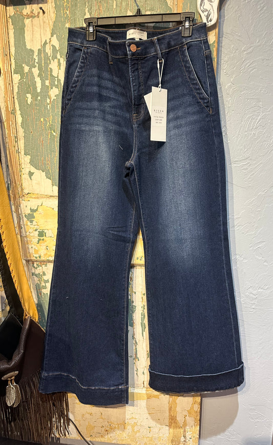 Risen High Rise Wide Flare Jeans w Wide Hem