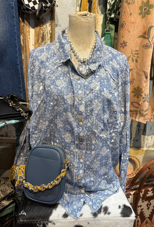 Oli & Hali Blue Paisley Top