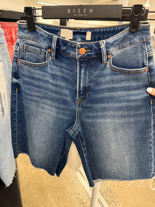 ❤️Preorder TWO WEEKS: RDS6285X Dark Denim Shorts