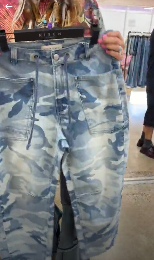 ❤️Preorder SEPTEMBER: PGC21324 Blue Camo Print Denim