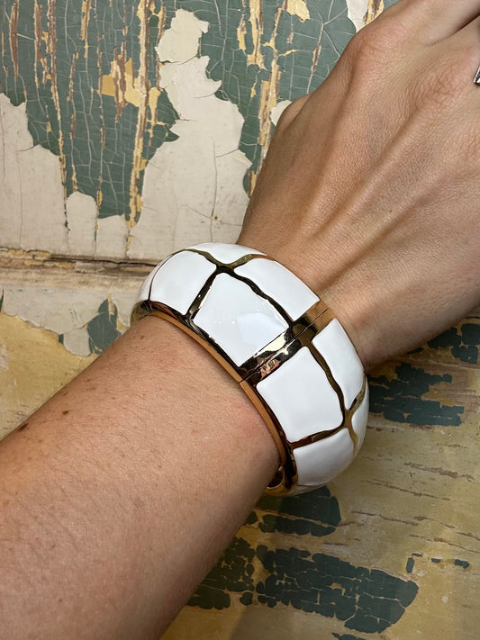 White and Gold Checkered Enamel Magnetic Hinge Bangle