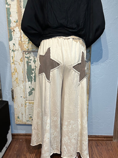 Tan Oli & Hali Star Pants