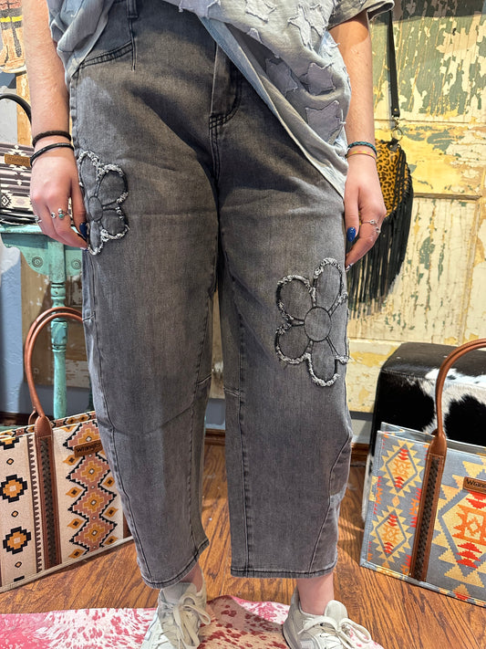 Easel Black Flower Barrel Denim
