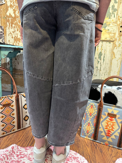 Easel Black Flower Barrel Denim
