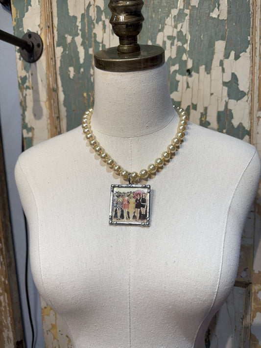 Vintage Women Champagne Pearl Necklace