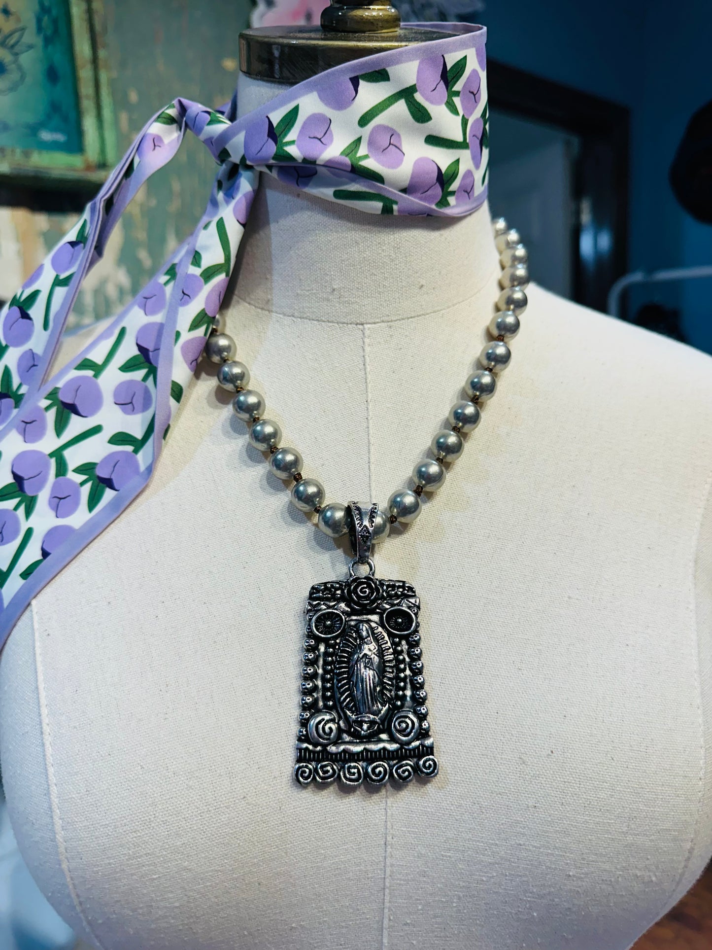 Mary Necklace