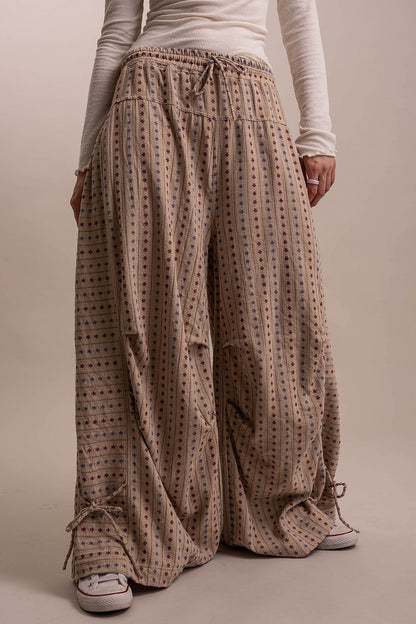 BlueVelvet Floral Print Pants