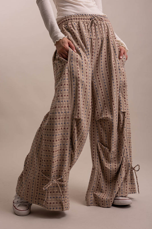 BlueVelvet Floral Print Pants