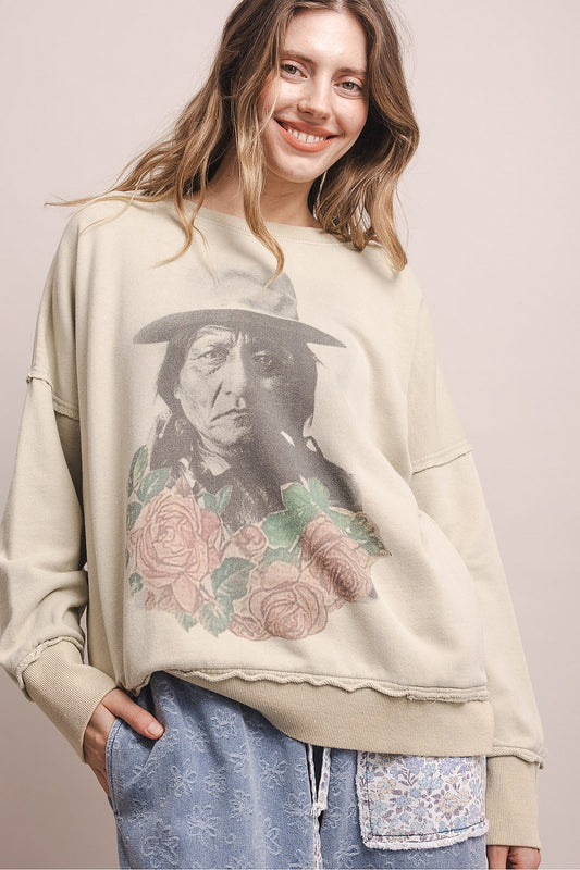BlueVelvet Sage Native American Print Sweatshirt