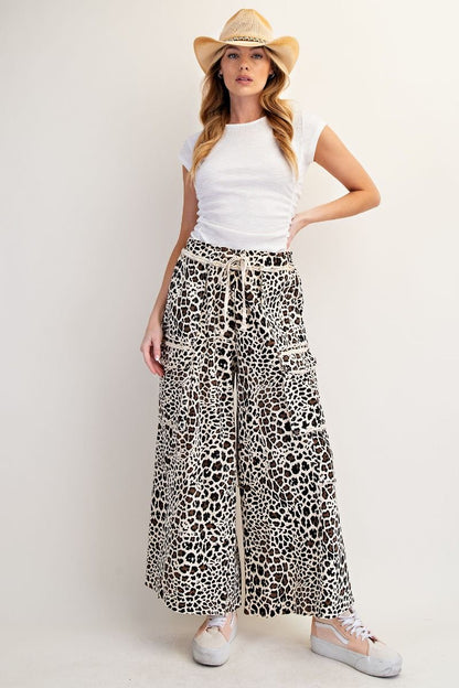 Easel Light Cheetah Print Cargo Pants