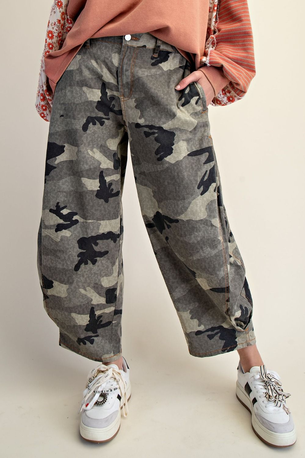 Easel Olive Grey Camo Barrel Pants