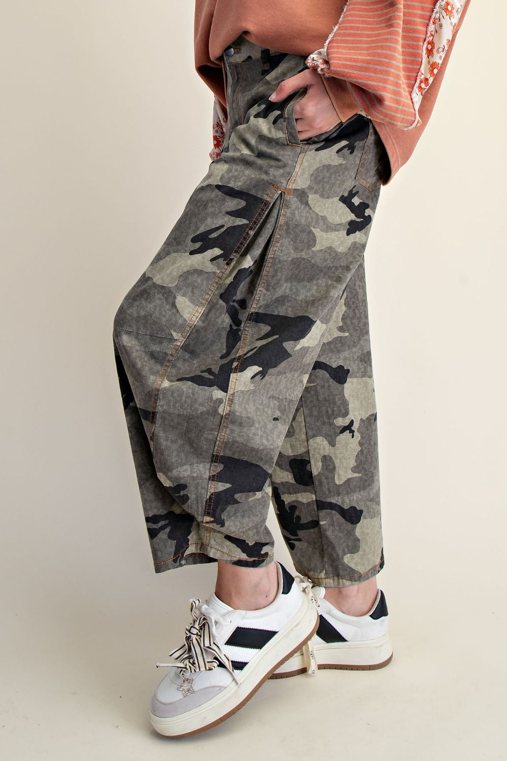 Easel Olive Grey Camo Barrel Pants