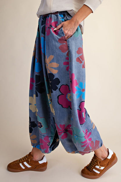 Easel Flower Denim Pants