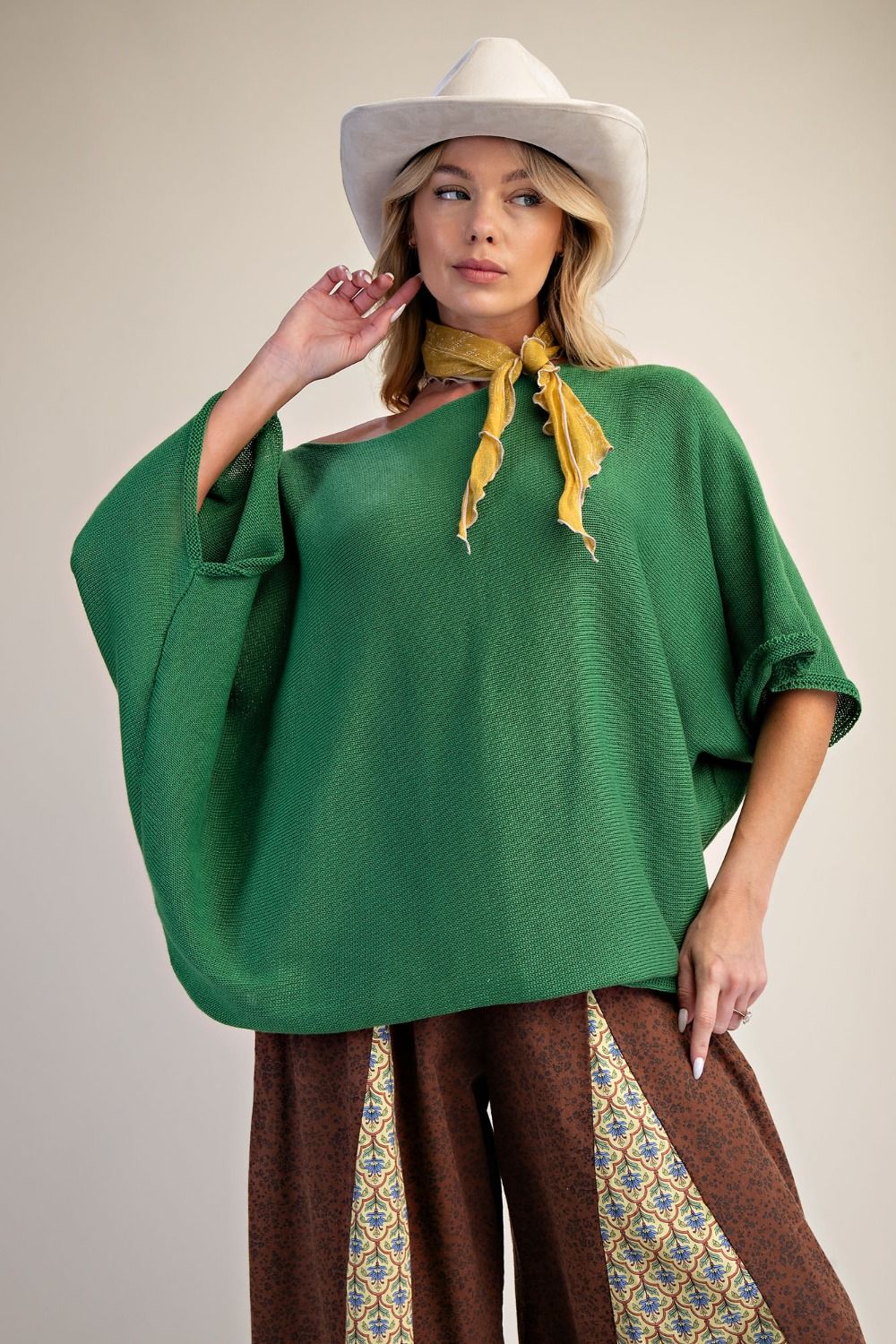 Easel Green Boat Neck Knitted Sweater