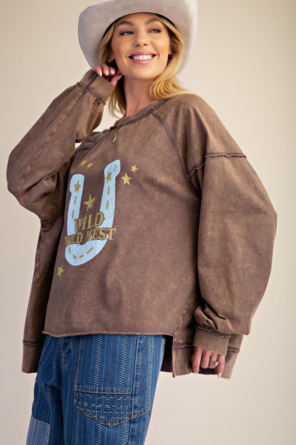 Easel Mocha Wild Wild West Horseshoe Top
