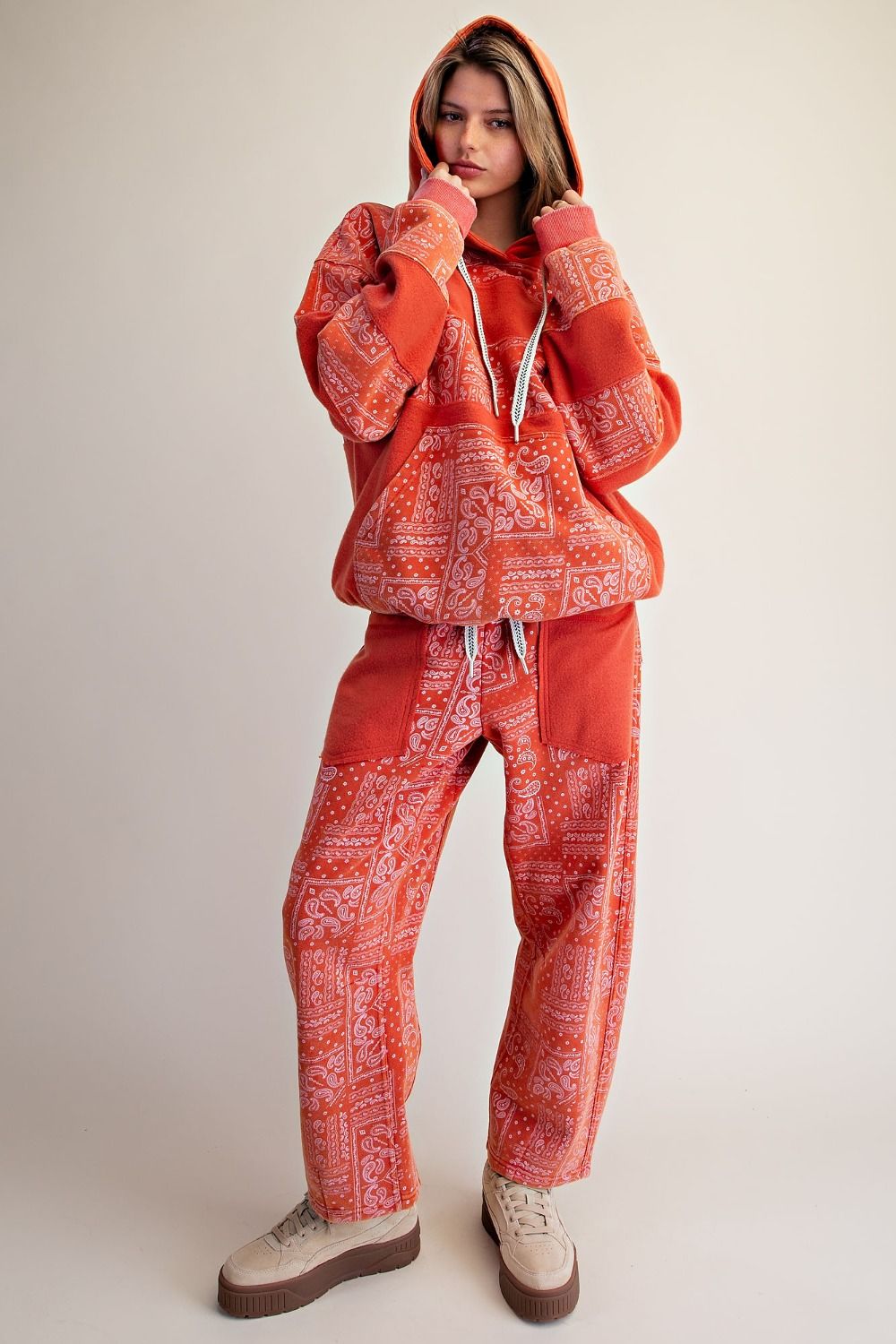 Easel Red Bandana Print Barrel Pants
