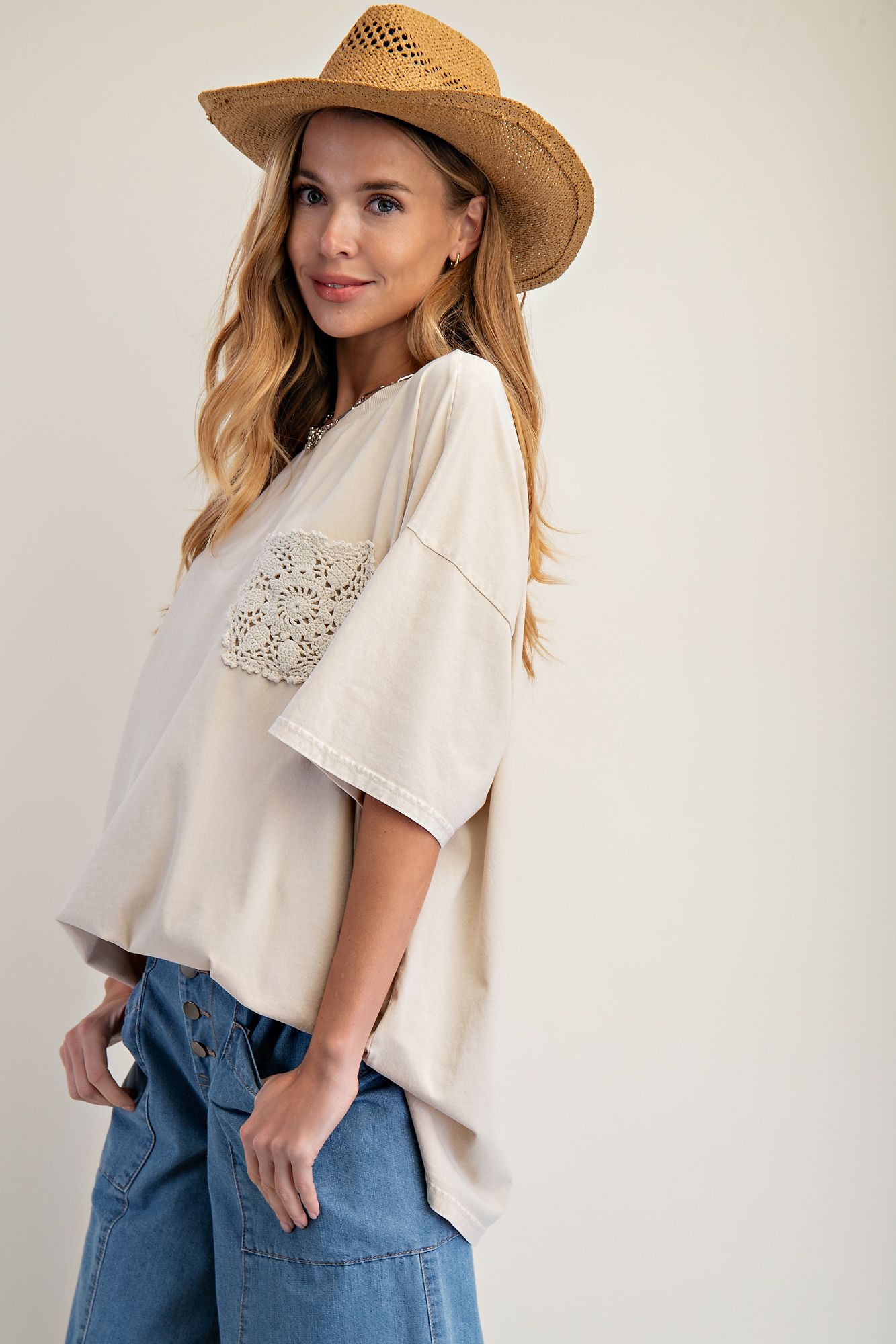 Crochet Pocket Tee Light Khaki