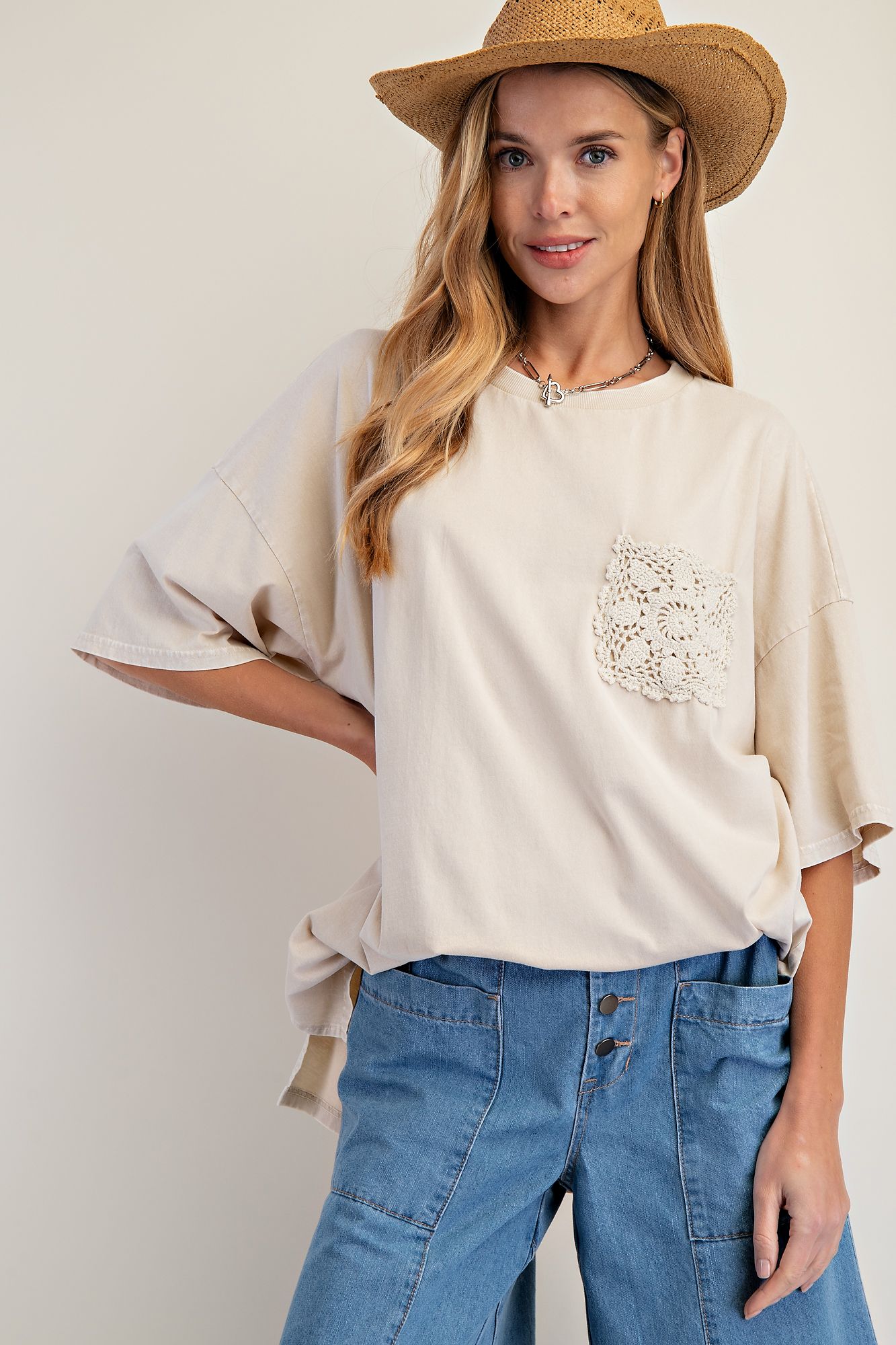 Crochet Pocket Tee Light Khaki