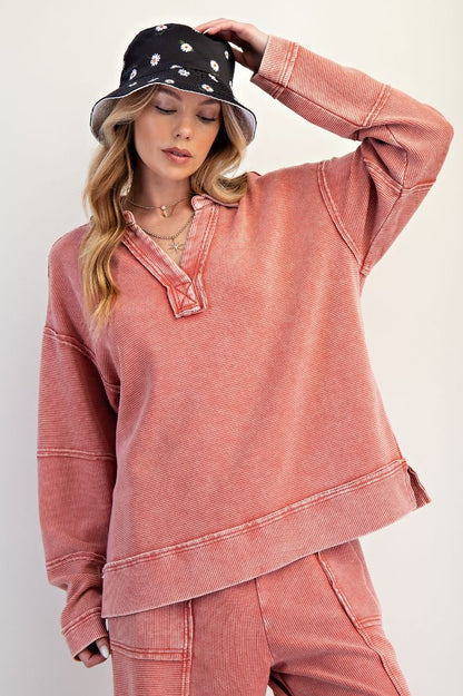 Easel Boho Red Texture Thermal Pullover