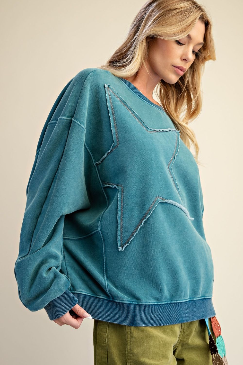 Easel Teal Star Pullover
