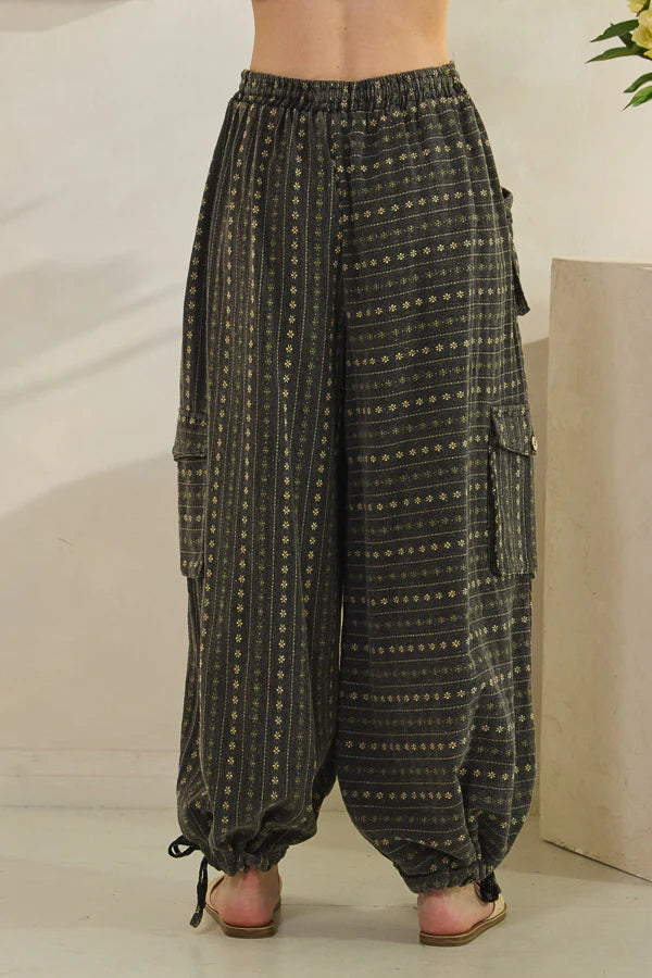 Black 3D Pocket Flower Pattern Wide Leg Pants Oli & Hali